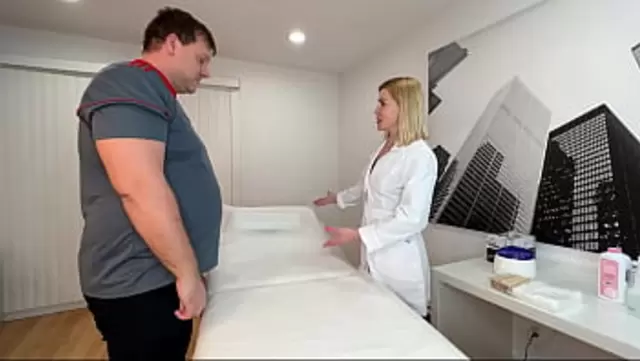 Russian massage therapist gets fucked for money